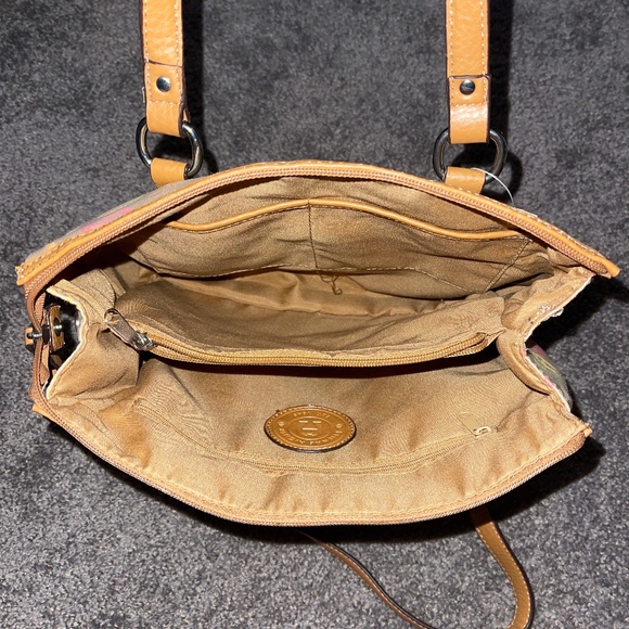 NWT Etienne Aigner Shoulder Bag - Picture 3 of 5